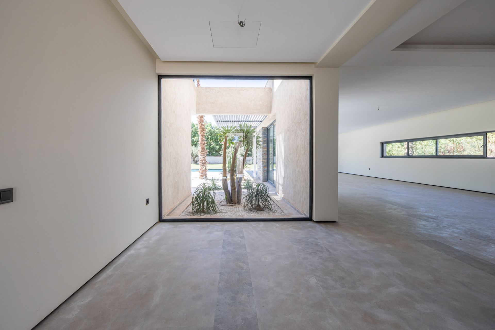 villa 8 Rooms for sale on Marrakech (40000)