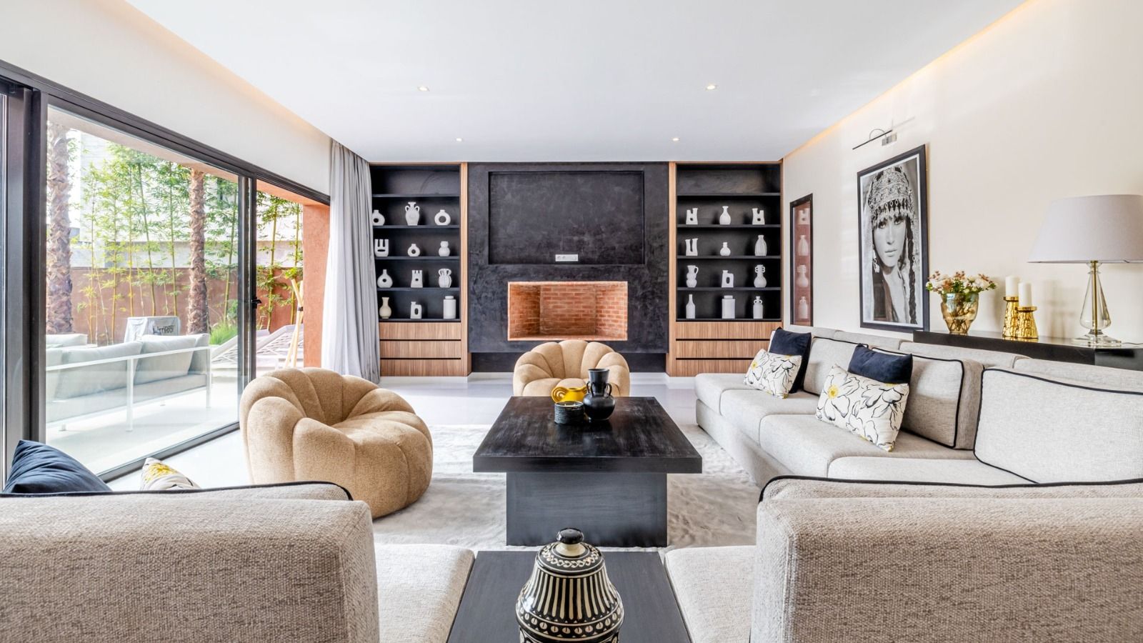 villa 6 Rooms for sale on Marrakech (40000)