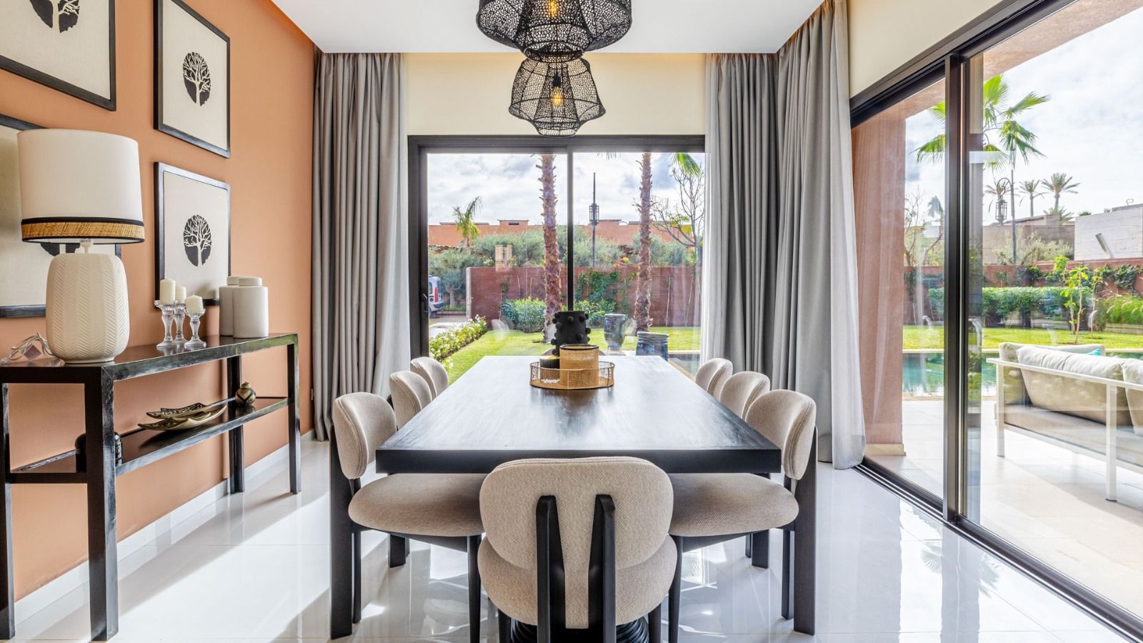 villa 6 Rooms for sale on Marrakech (40000)