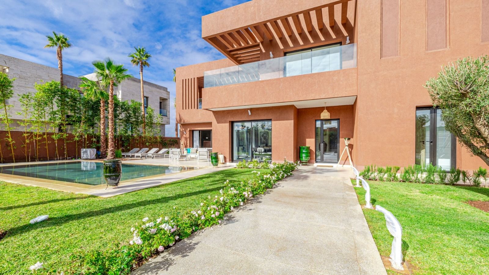 villa 6 Rooms for sale on Marrakech (40000)