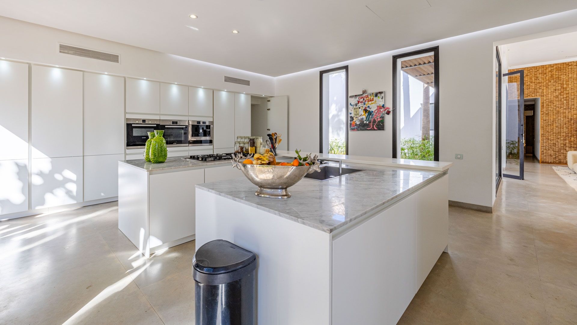 villa 8 Rooms for sale on Marrakech (40000)