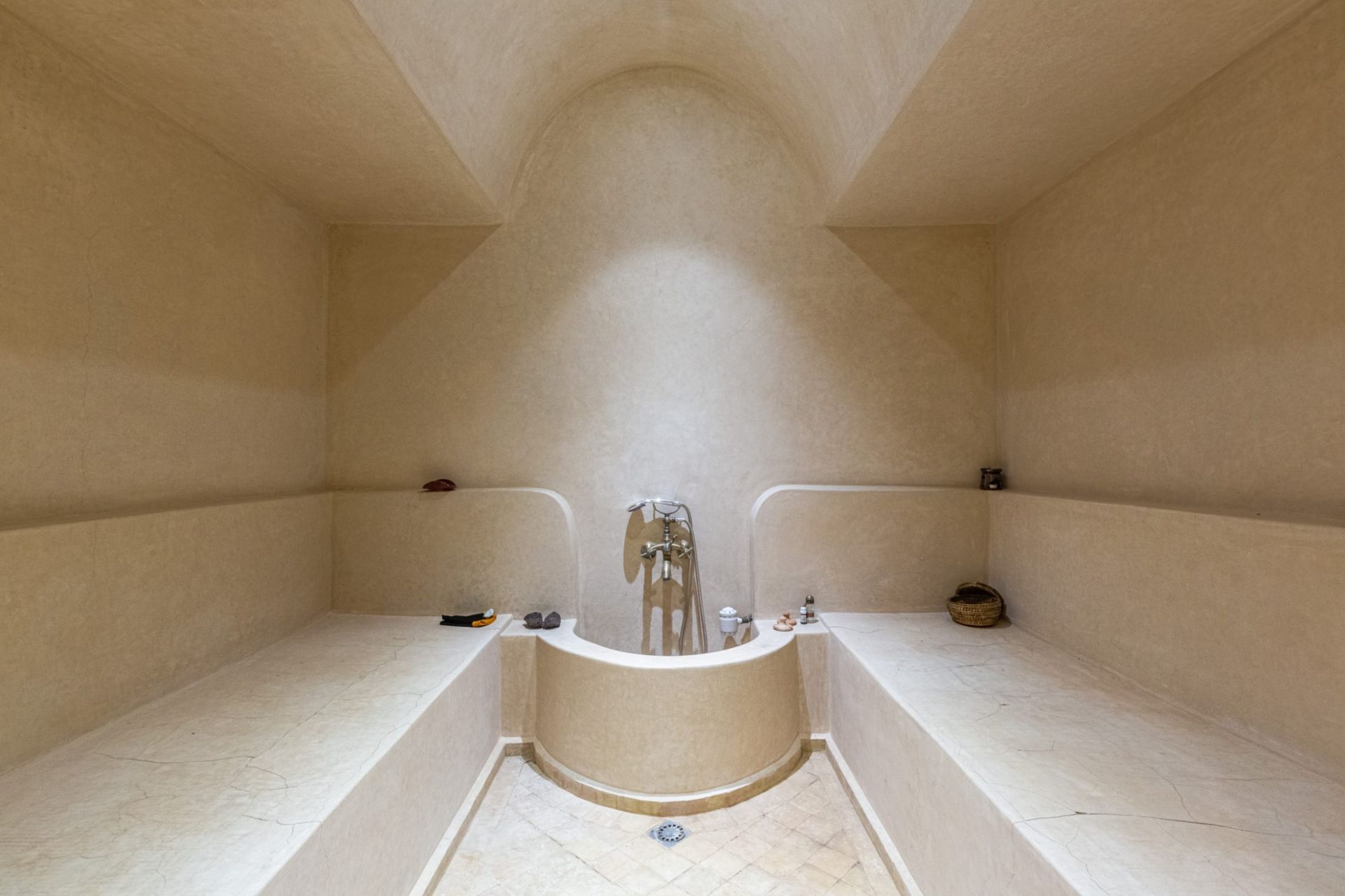 villa 6 Rooms for sale on Marrakech (40000)
