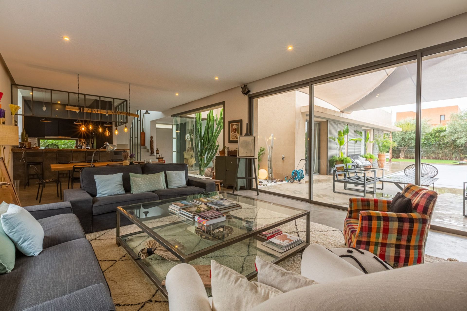 villa 6 Rooms for sale on Marrakech (40000)