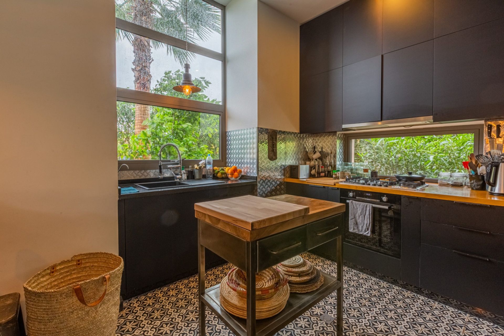 villa 6 Rooms for sale on Marrakech (40000)