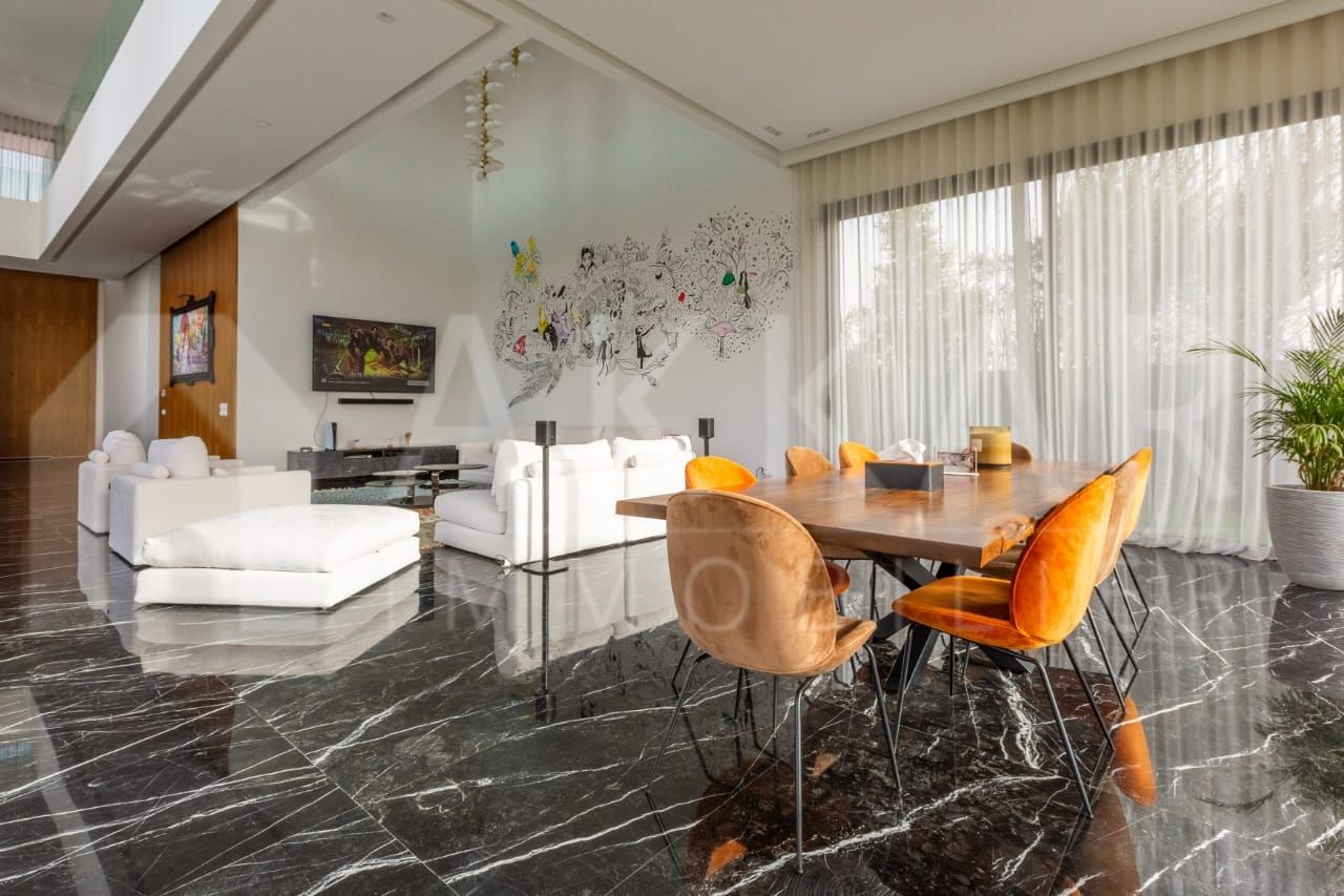 villa 8 Pièces en vente sur Marrakech (40000)