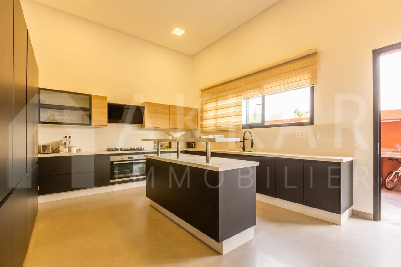 villa 8 Pièces en vente sur Marrakech (40000)