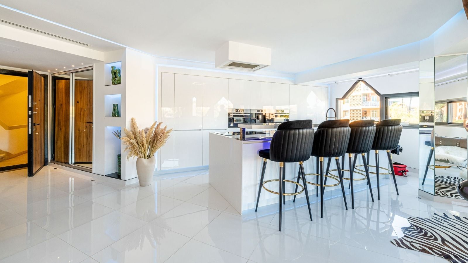 apartment 4 Rooms for sale on Marrakech (40000)