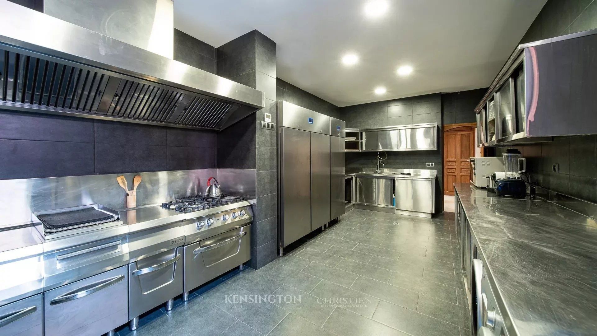villa 8 Pièces en vente sur Marrakech (40000)