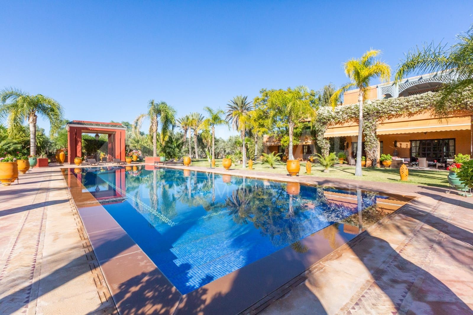 maison traditionnelle 8 Pièces en vente sur Marrakech (40000)