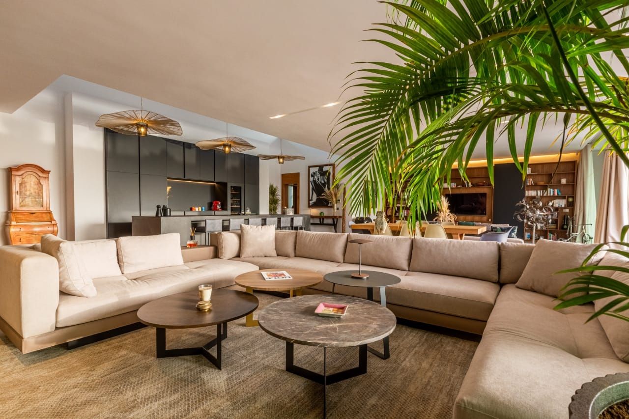 villa 8 Rooms for sale on Marrakech (40000)