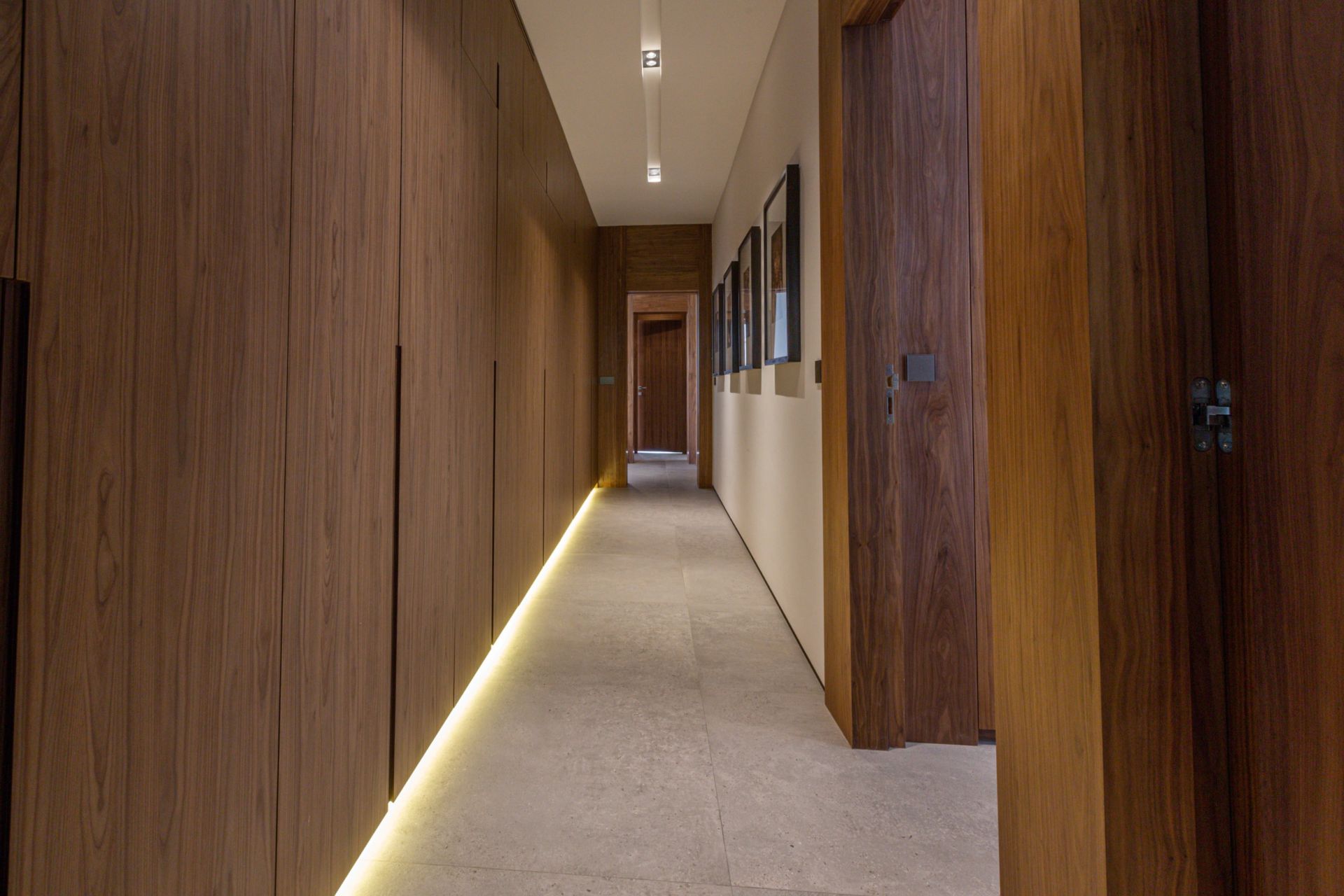 villa 8 Rooms for sale on Marrakech (40000)