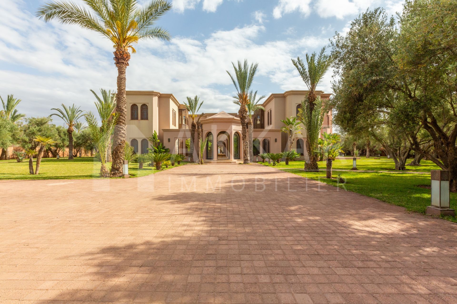 villa 15 Pièces en vente sur Marrakech (40000)