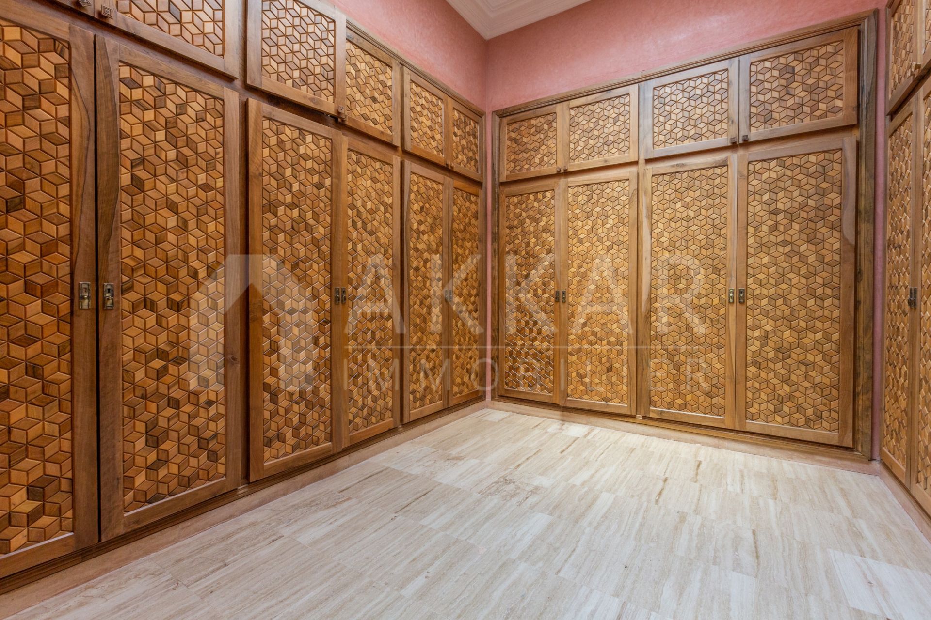 villa 15 Pièces en vente sur Marrakech (40000)