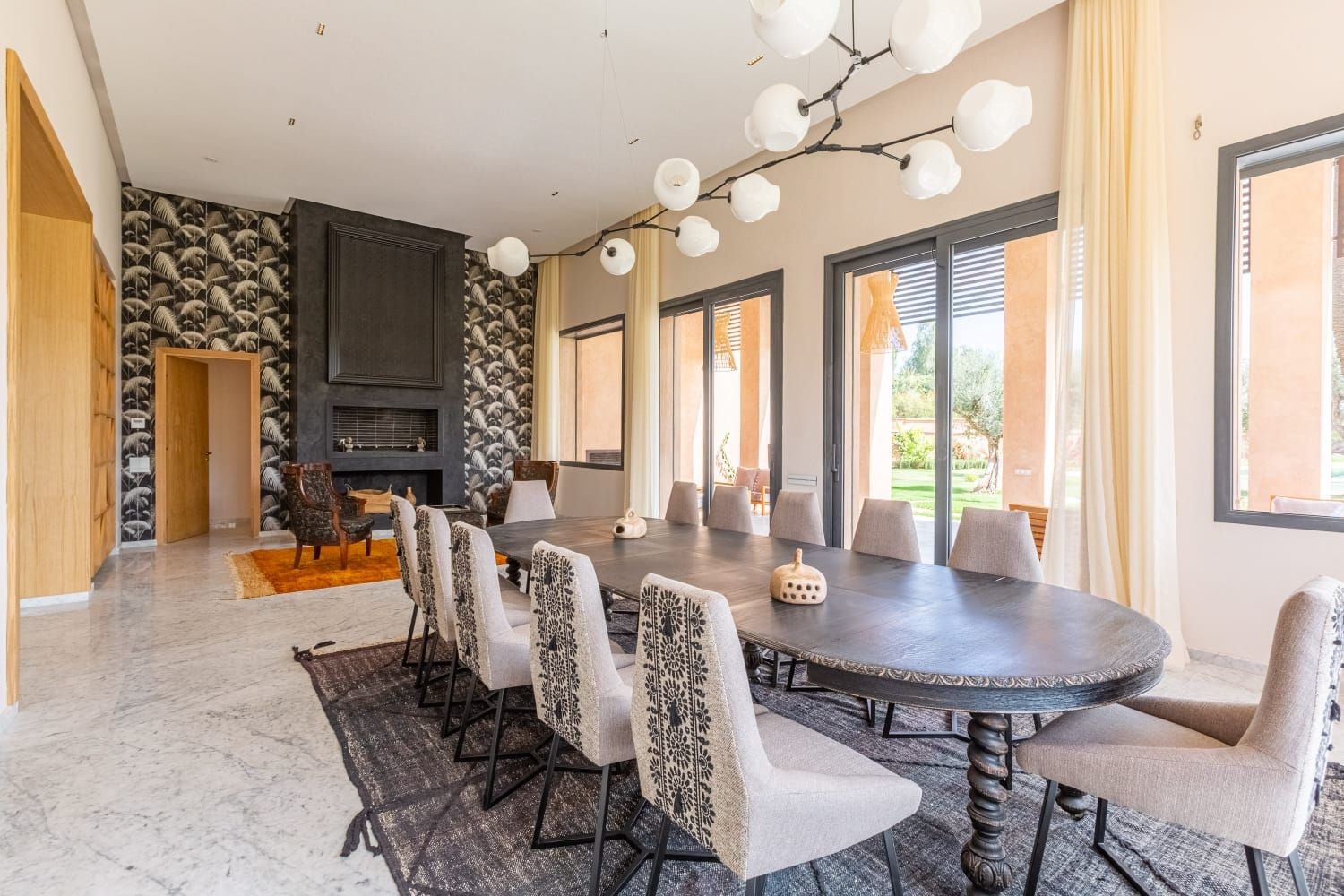 villa 8 Rooms for sale on Marrakech (40000)