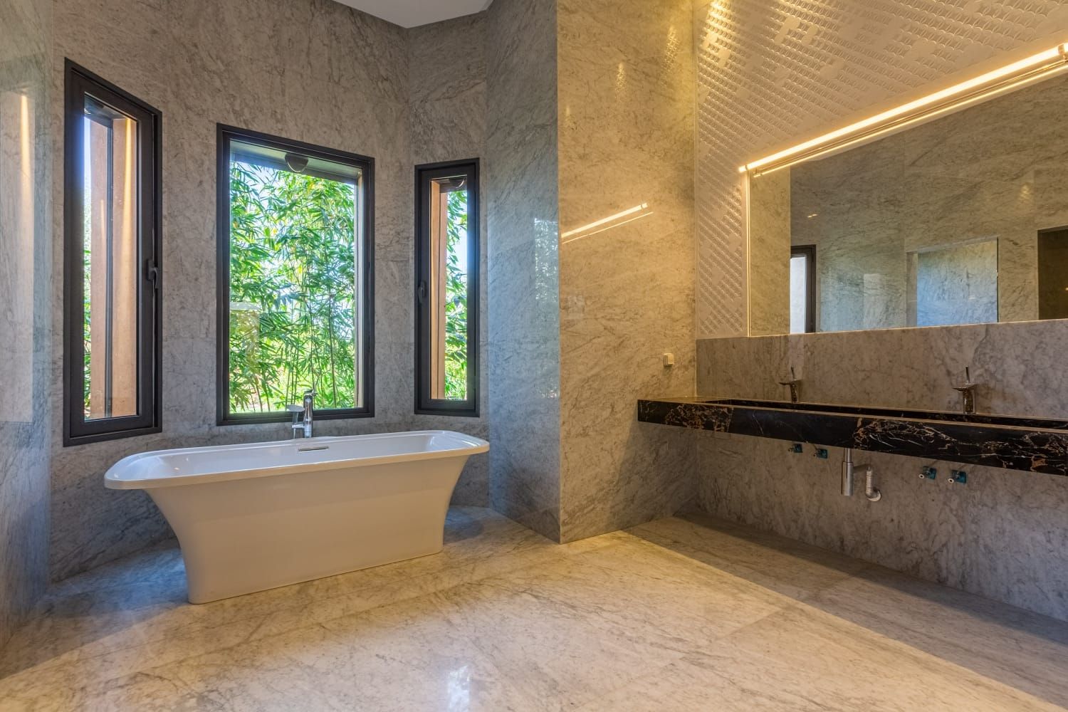 villa 8 Rooms for sale on Marrakech (40000)