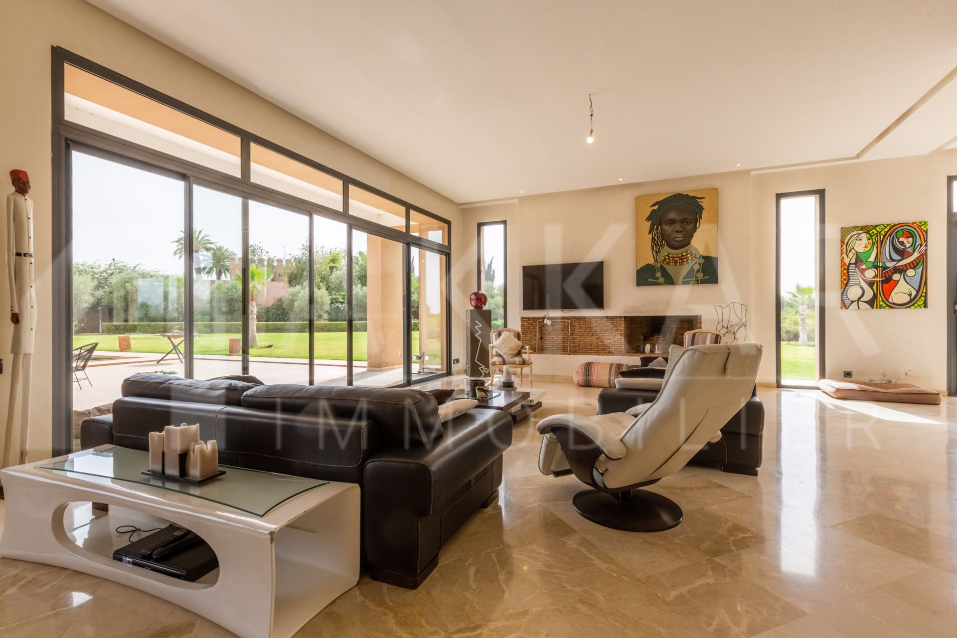 villa 8 Rooms for sale on Marrakech (40000)