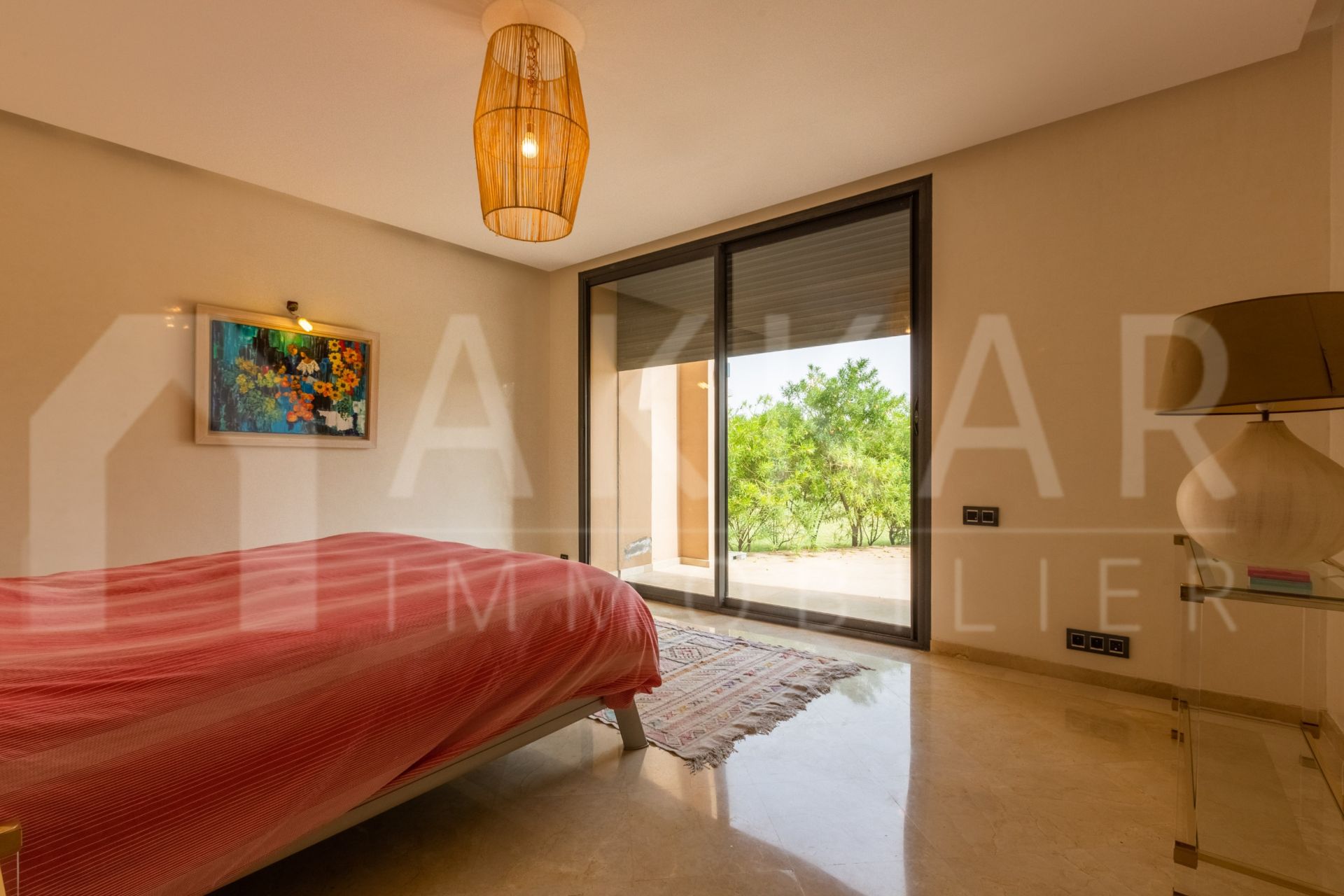 villa 8 Rooms for sale on Marrakech (40000)