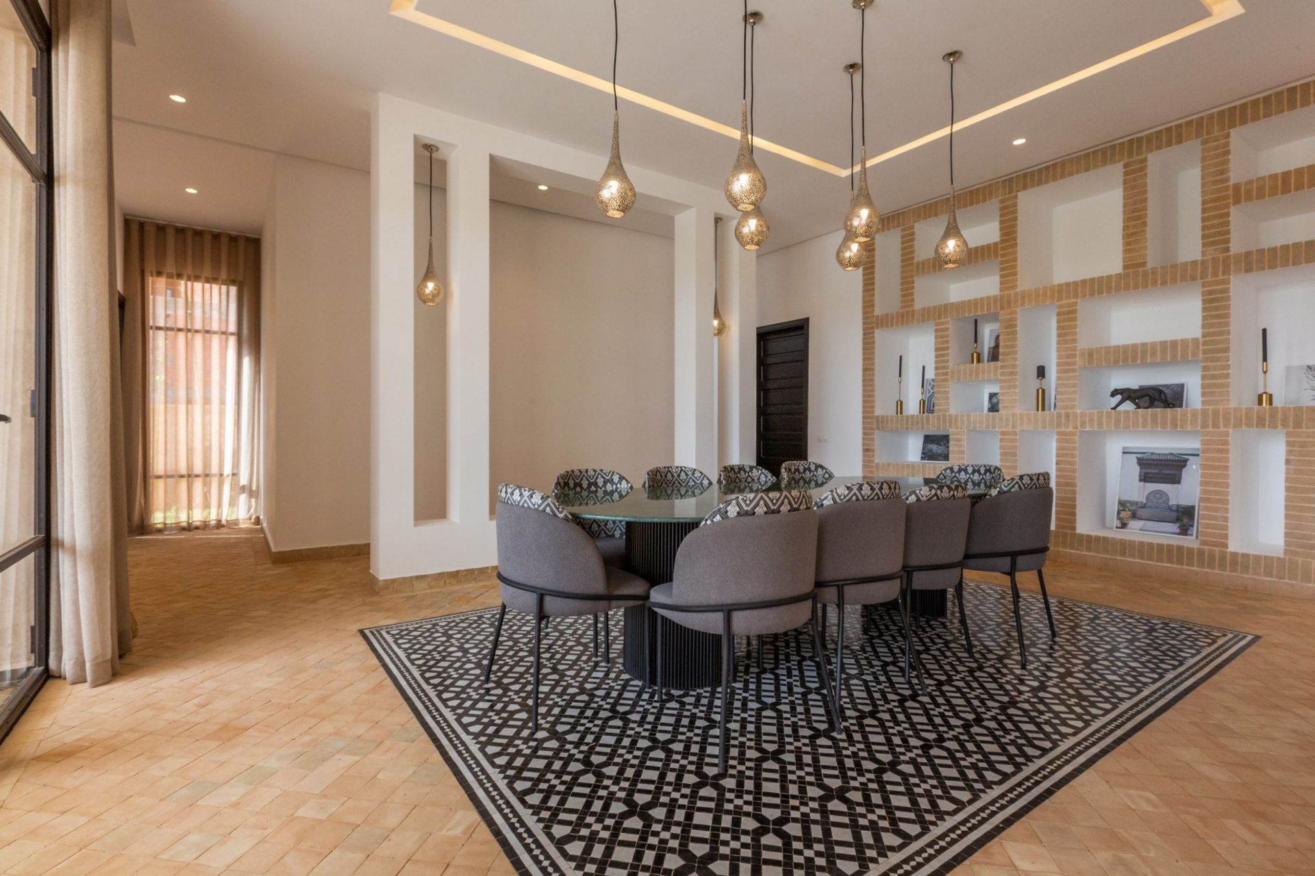 villa 10 Rooms for sale on Marrakech (40000)