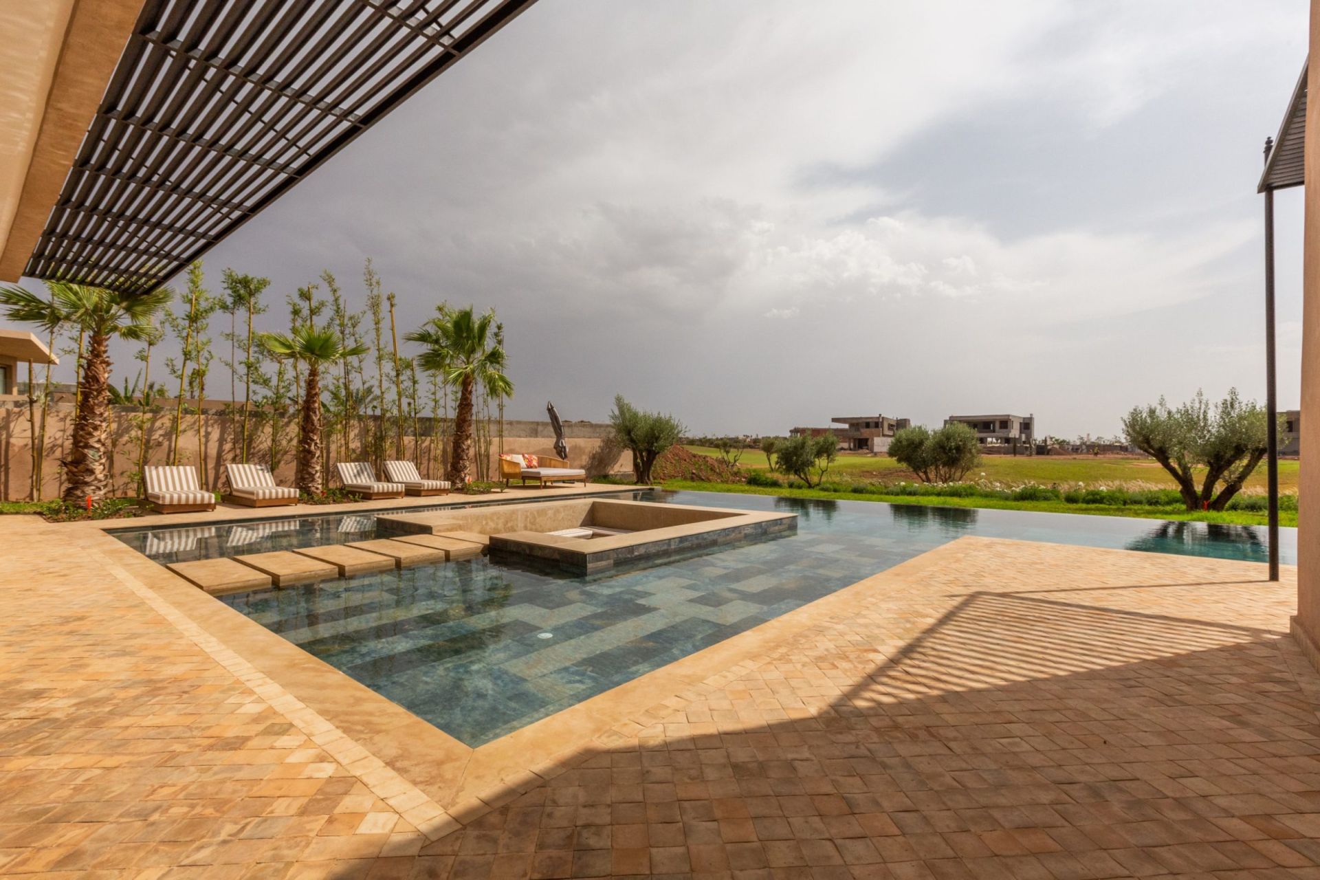 villa 10 Rooms for sale on Marrakech (40000)