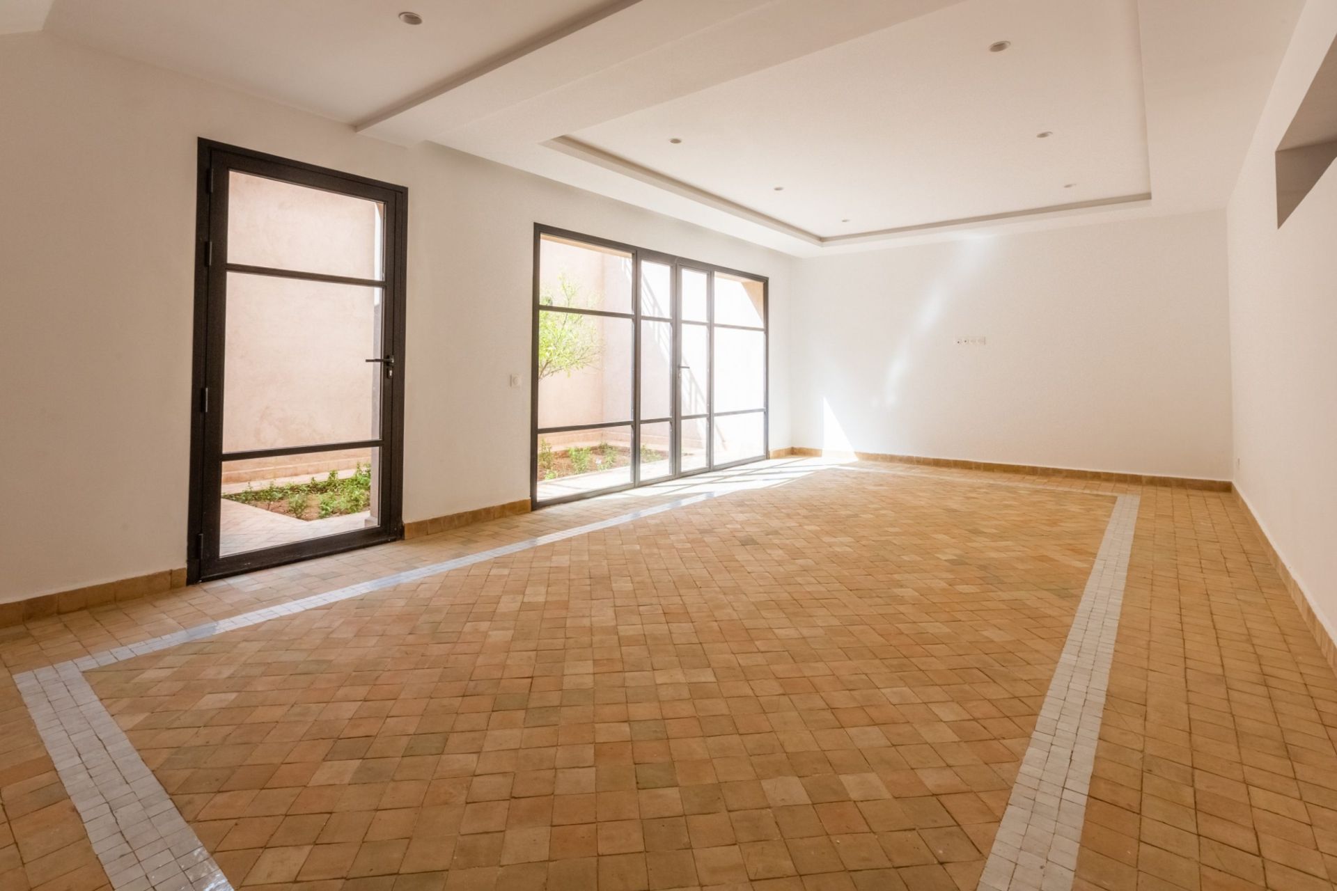villa 10 Rooms for sale on Marrakech (40000)