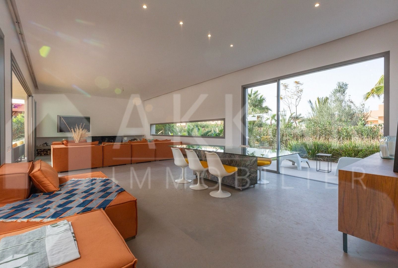 villa 6 Rooms for sale on Marrakech (40000)